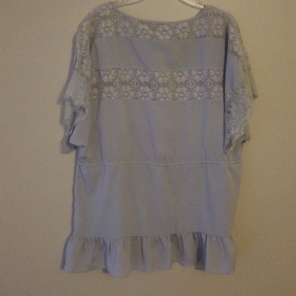 Blouse - Picture 3 of 4